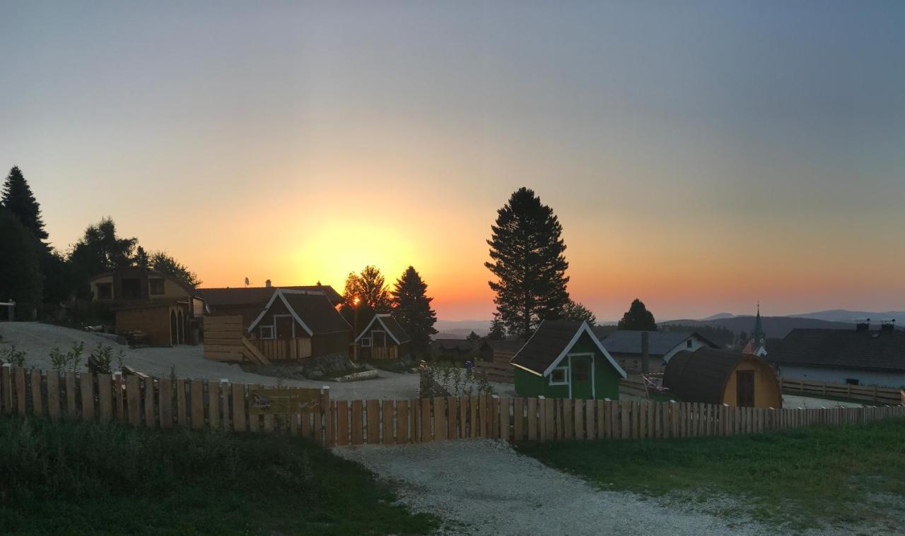 Glamping Park Hotel Moenichkirchen Exterior photo